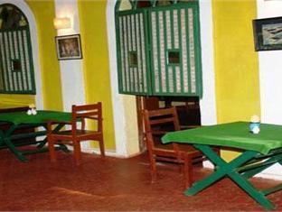 Hotel Astoria à Parra Extérieur photo